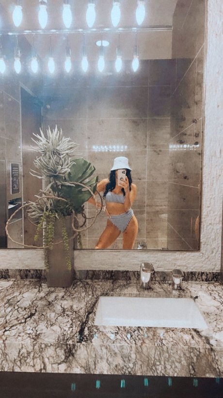 Miss Nicole Cara