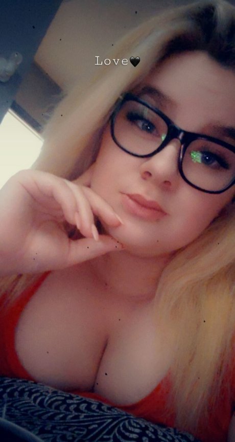 Naken läckt OnlyFans-bild av Kathleen
