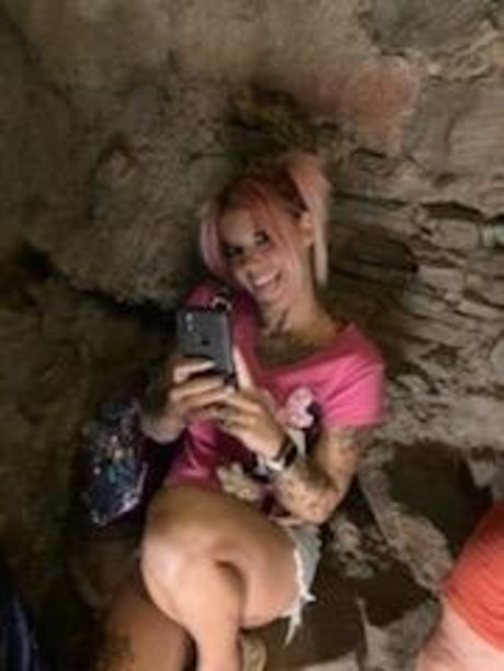 Naken lekkede OnlyFans-bilde av Candy