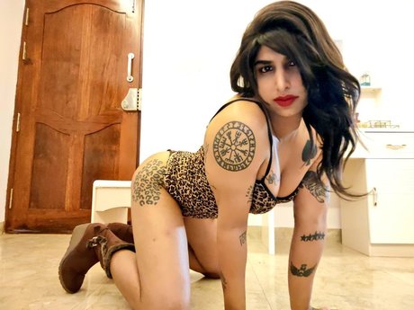 Naken lekkede OnlyFans-bilde av Jazz Jazz