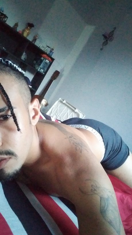 Naken lekkede OnlyFans-bilde av Jhowbb