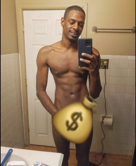 Naken lekkede OnlyFans-bilde av Him Littyy