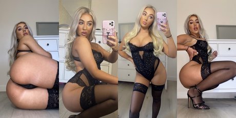Naken läckt OnlyFans-bild av Crystal