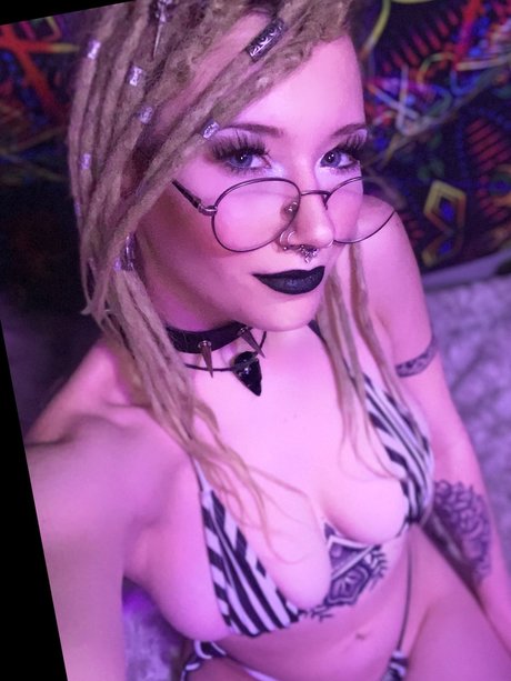 Mj