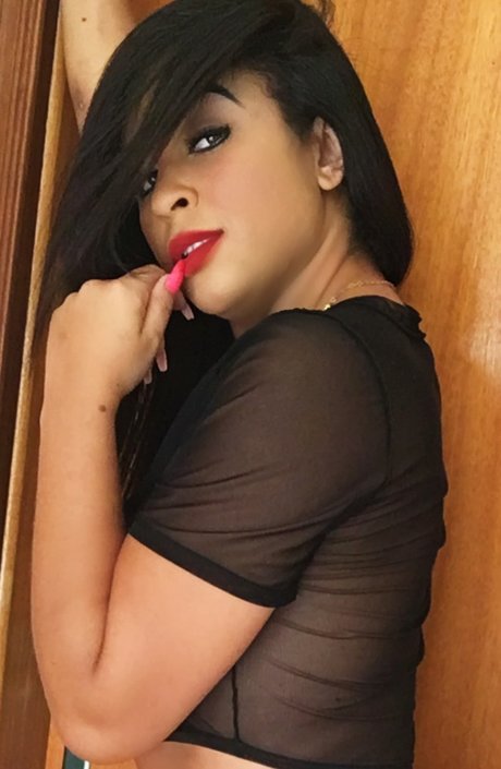 Foto nua vazada do OnlyFans de Morena Flor