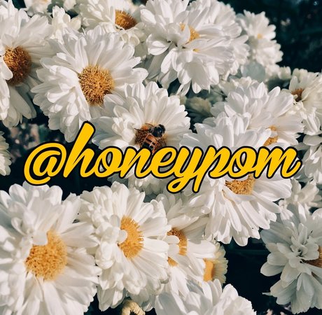 Naken lekkede OnlyFans-bilde av Honey