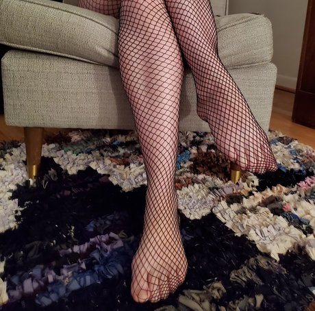 Обнаженная фотография утечки OnlyFans от Monroevillefeet And Toes