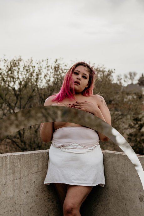 Naken lekkede OnlyFans-bilde av Monicadayna