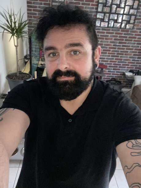 Naken läckt OnlyFans-bild av Greg