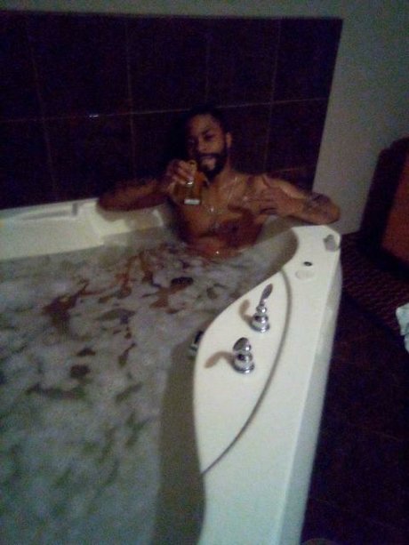 Naken lekkede OnlyFans-bilde av Mrgetitwet313