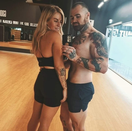 Nahá fotka uniklých OnlyFans od The Battlerz