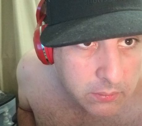 Naken lekkede OnlyFans-bilde av Al13n