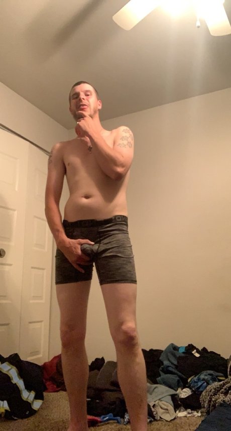 Naken lekkede OnlyFans-bilde av Morrison21