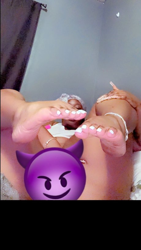 Nahá fotka uniklých OnlyFans od Mshon3y