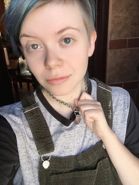 Naken lekkede OnlyFans-bilde av Harper Minx