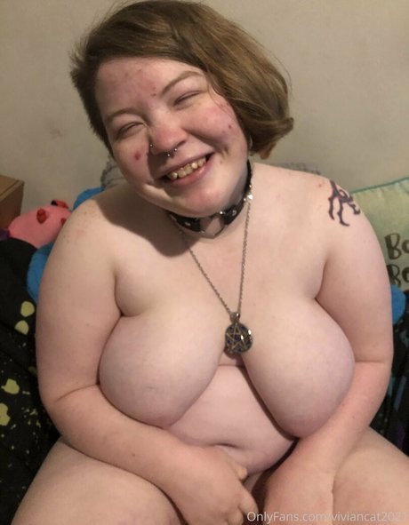 Photo nue de fuite OnlyFans de Viviancat2021