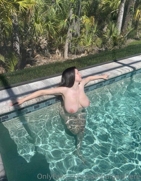Naken läckt OnlyFans-bild av Sampaigeishere
