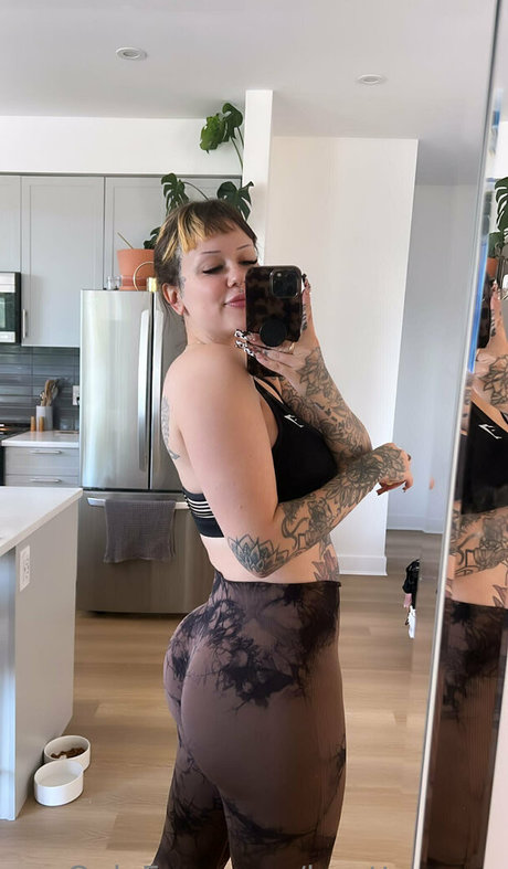 Lorettaxrose