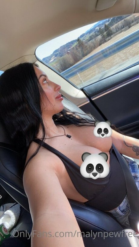 Nahá fotka uniklých OnlyFans od Malynpewfree