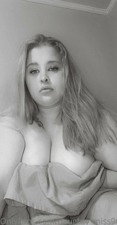 Nagie wyciekłe zdjęcie OnlyFans od Naughtymiss96
