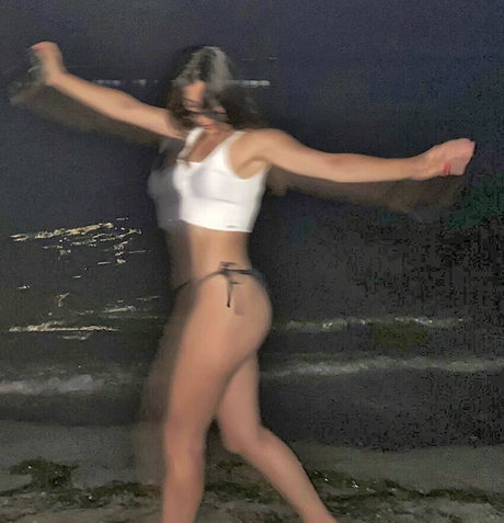 Nahá fotka uniklých OnlyFans od Aleyna Dogan