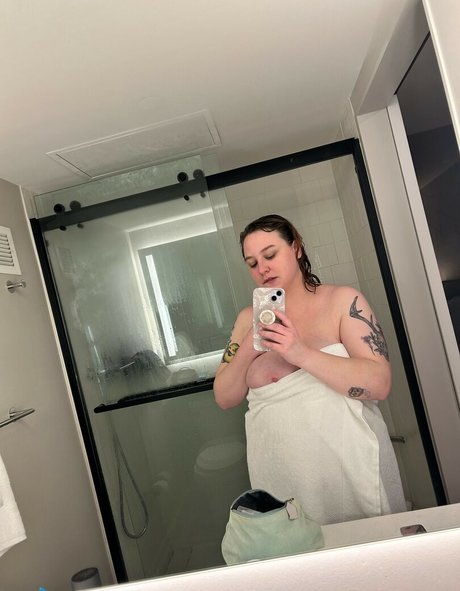 Nahá fotka uniklých OnlyFans od Stufflikehearts