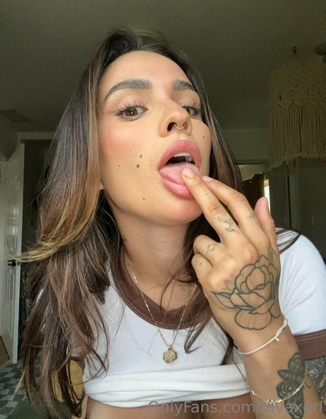 Lavaxgrl