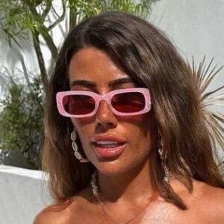 Naakte gelekte OnlyFans-foto van Emmymxoxo