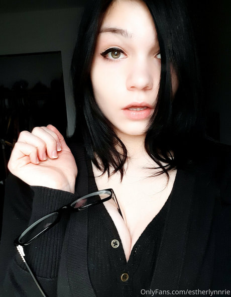 Estherlynnriefree