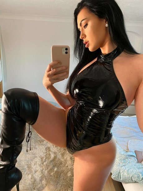 Amytaboo