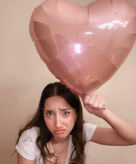 Sabrina Pezeshkian