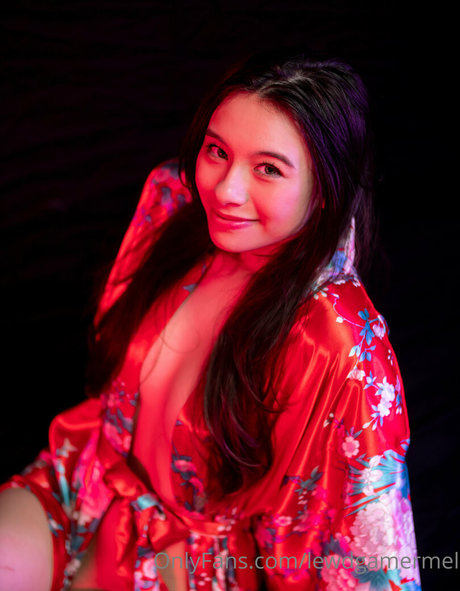 Nahá fotka uniklých OnlyFans od Lewdgamermel