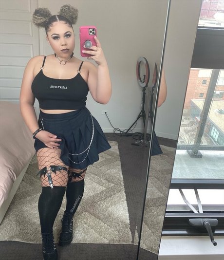 Photo nue de fuite OnlyFans de Sadiebbyc