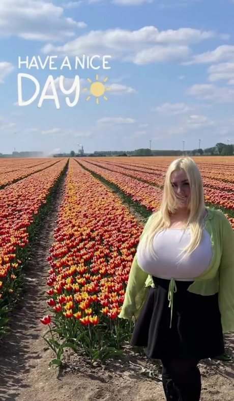 Nahá fotka uniklých OnlyFans od Schnataa