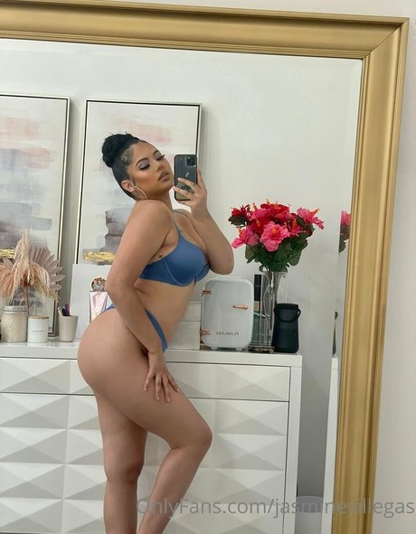 Jasmine Villegas  nude leaked OnlyFans photo