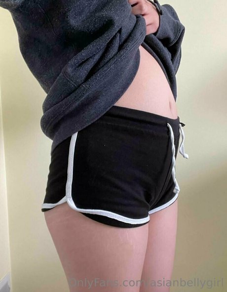 Asianbellygirl