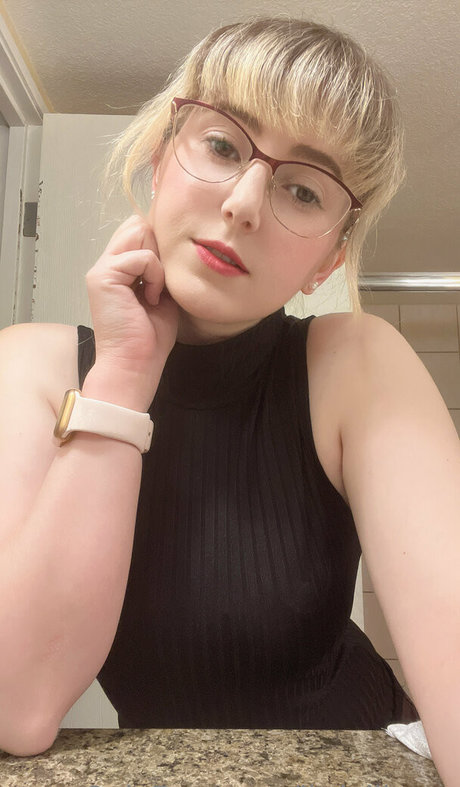 Nahá fotka uniklých OnlyFans od Littlelilycos