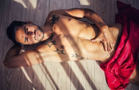 Naken läckt OnlyFans-bild av Esteban Muoz
