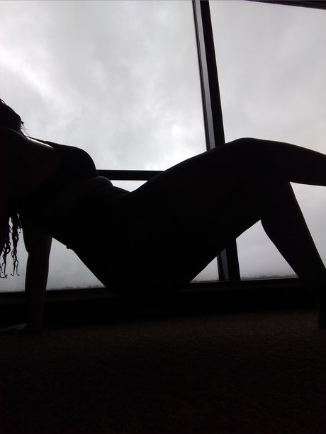 Naken läckt OnlyFans-bild av Damned Little Baby