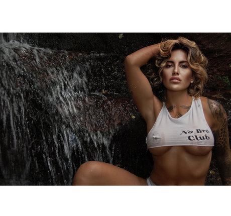 Naken lekkede OnlyFans-bilde av Squirt Queen 