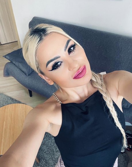 Naken läckt OnlyFans-bild av Nadia