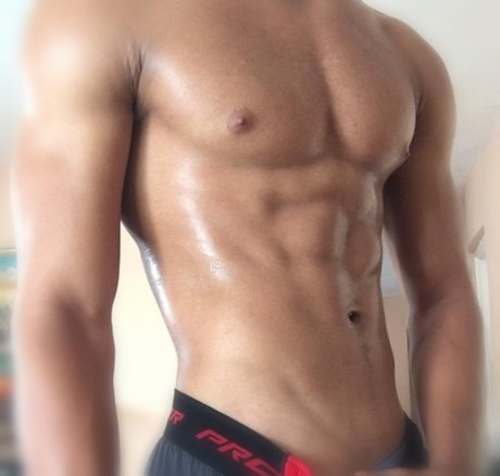 Naken lekkede OnlyFans-bilde av Dominicano Sancper