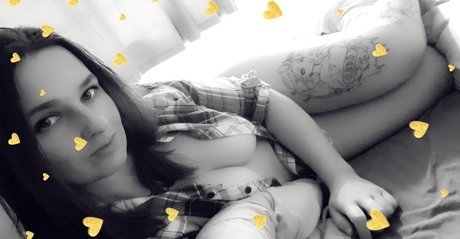 Naken lekkede OnlyFans-bilde av Curvie Emma
