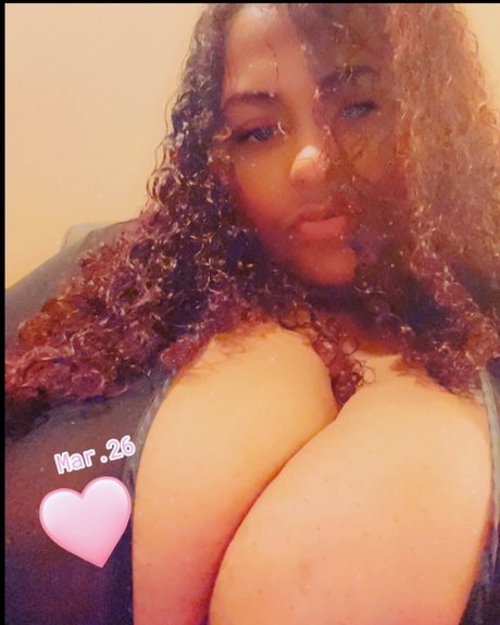 Naken lekkede OnlyFans-bilde av Chyna Whyte