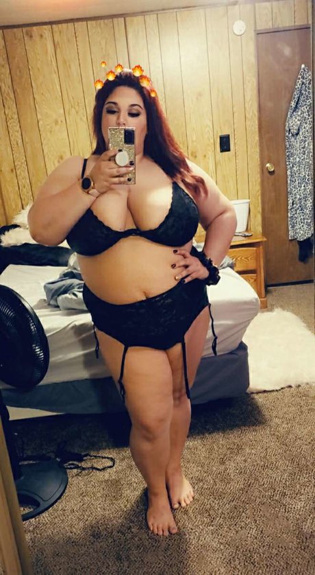 Naken lekkede OnlyFans-bilde av Fun Milf