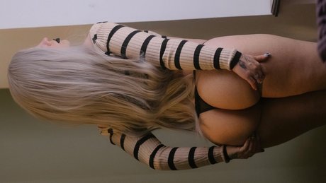 Naken läckt OnlyFans-bild av Mariana