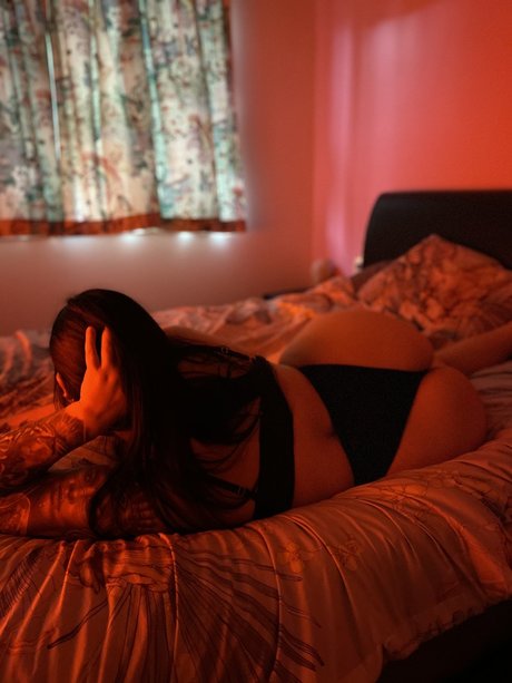 Naken lekkede OnlyFans-bilde av Not Miss Innocent Heaven 