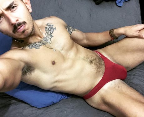 Nacktes geleaktes OnlyFans-Foto von El Cazador