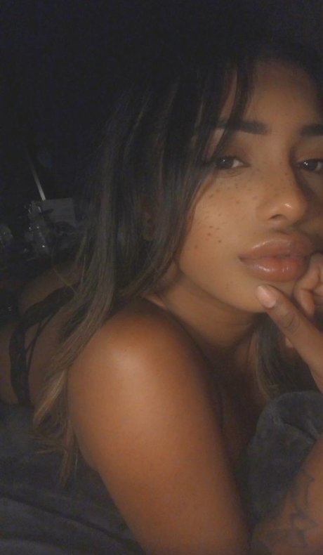 Naakte gelekte OnlyFans-foto van D