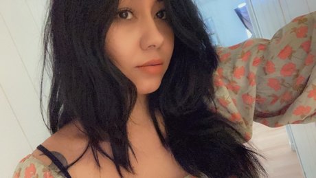 Naken lekkede OnlyFans-bilde av Manzana Canela